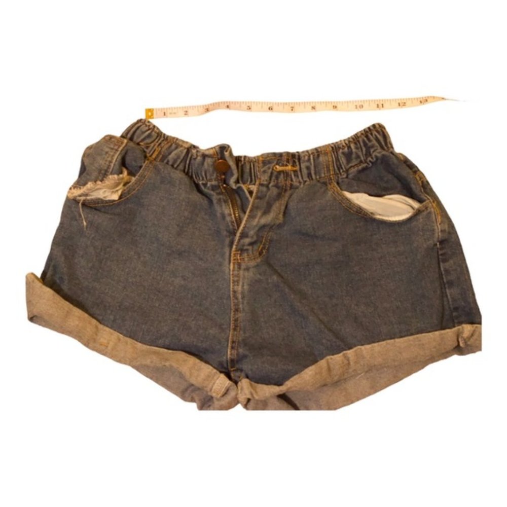 Wrangle Jean Shorts (booty shorts)